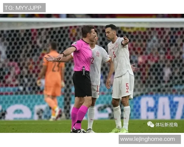 意甲焦点战拜仁小胜波尔图帽子戏法引发争议判罚全场沸腾