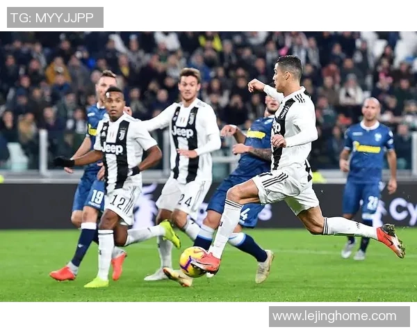 那不勒斯大胜尤文图斯五球横扫友谊赛引发全场热烈反响