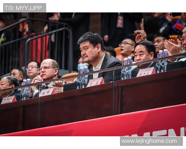 姚明与谢亚龙携手推动中国篮球发展新篇章共创辉煌未来