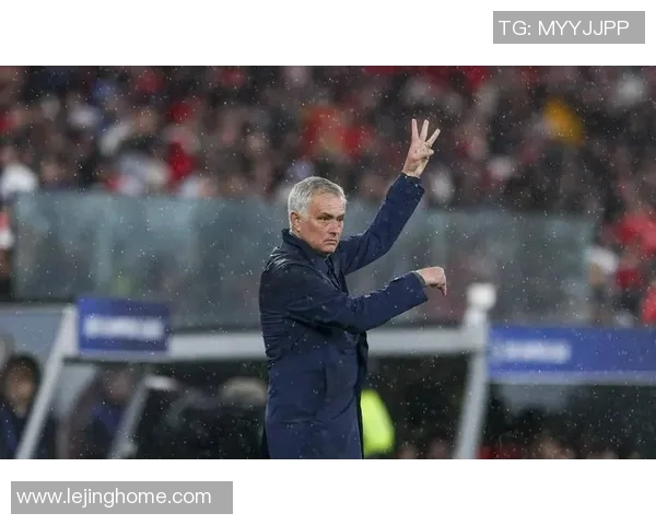 世界杯波尔图大胜里昂五球狂潮绝杀瞬间点燃全场激情解析