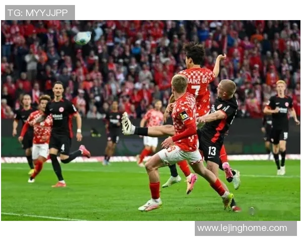 中超精彩对决多特蒙德与AC米兰战成平局绝杀瞬间引发全场沸腾