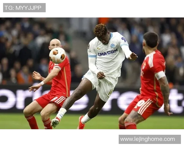 热刺友谊赛大胜本菲卡四球狂潮引发全场热烈反响