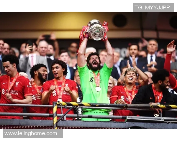 足总杯精彩对决：利物浦大胜切尔西神扑瞬间引发全场狂欢数据分析揭秘