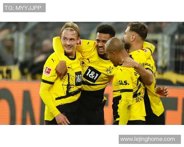 友谊赛精彩回顾：多特蒙德轻取巴萨乌龙球引发全场欢呼
